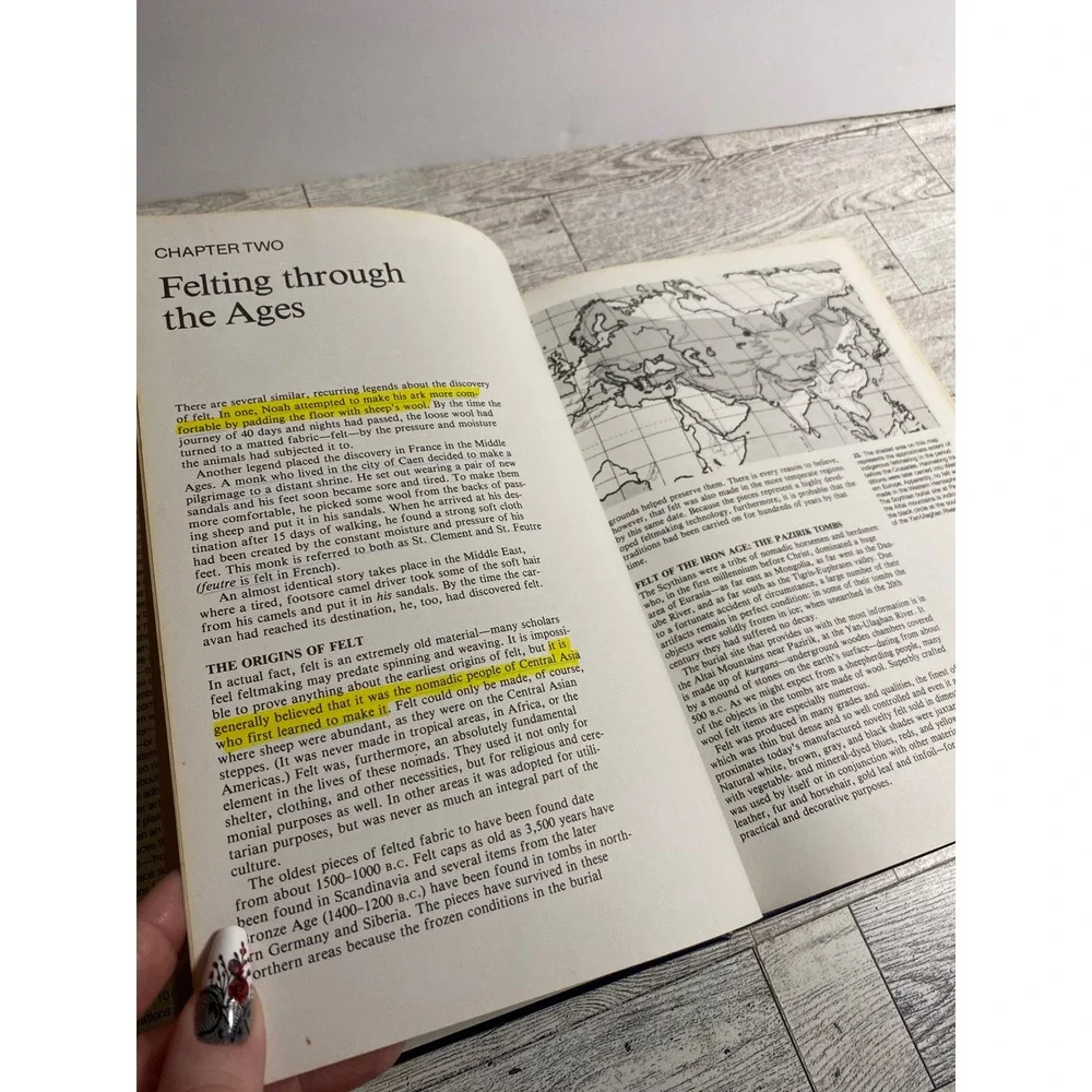Feltmaking Beverly Gordon 1980 Traditions Techniques‎ Contemporary Explorations
